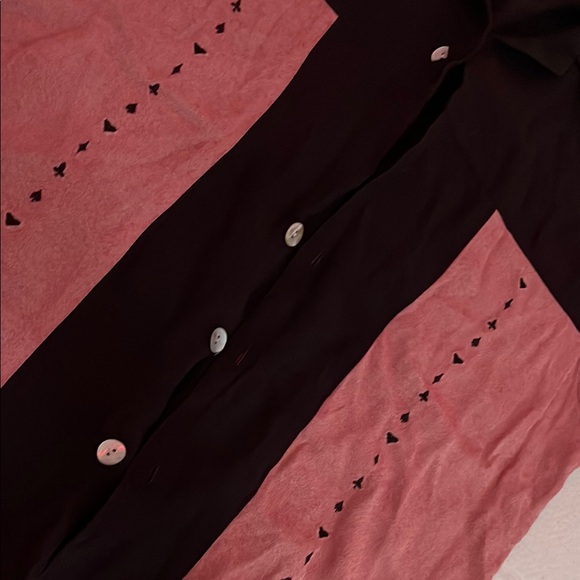 DaVinci Men's Casual Button Down Shirt - Black and Pink - Picture 4 of 7